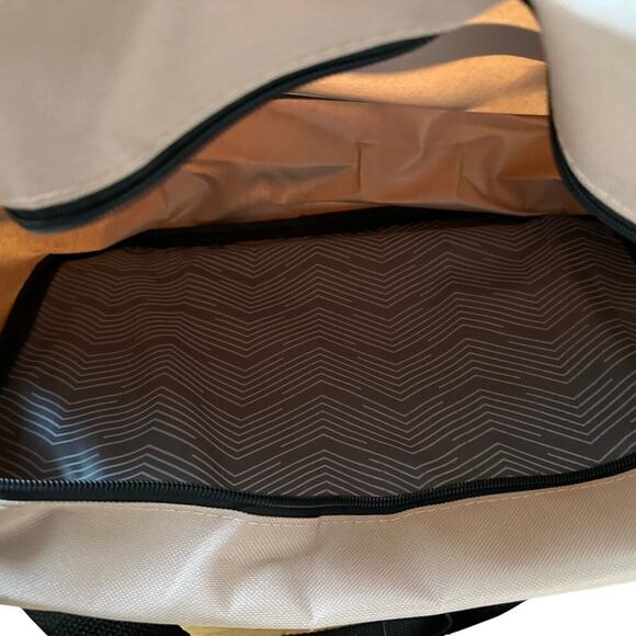 Travelers Club 15 inch Carry On Boarding Tote Luggage Pink Mauve NWT - Picture 6 of 8